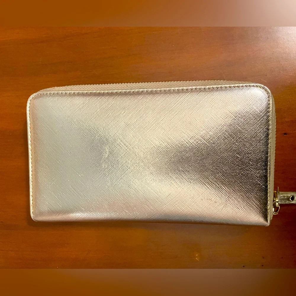 Nanette Lepore Gold Wristlet‎ Wallet.